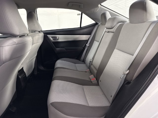 Used 2017 Toyota Corolla LE w/ Carpet Mat Package (TMS) FWD image 21