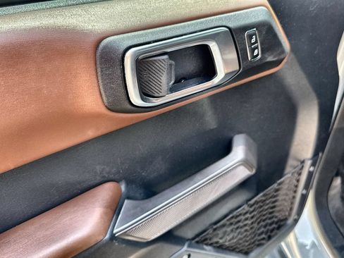 Used 2022 Ford Bronco Outer Banks AWD/4WD image 4