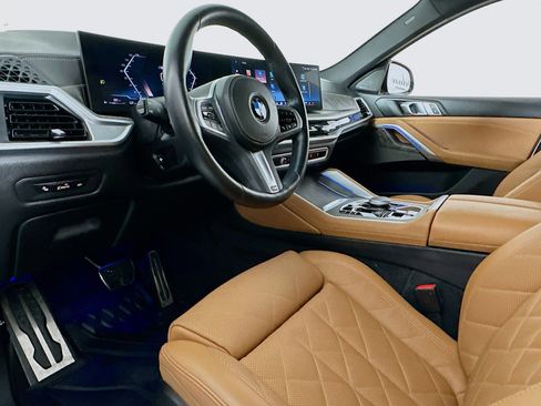 Used 2024 BMW X6 xDrive40i w/ Premium Package image 7