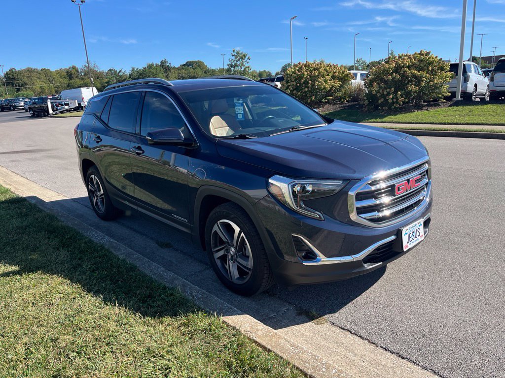 Used 2019 GMC Terrain SLT w/ Preferred Package FWD image 2