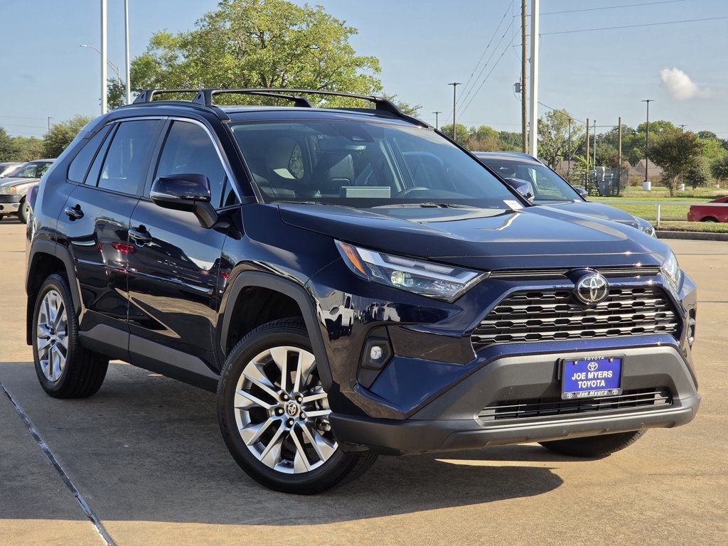 Used 2025 Toyota RAV4 XLE Premium FWD image 2