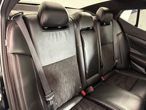 Used 2021 Nissan Maxima SR w/ Sport Mat Group image 22