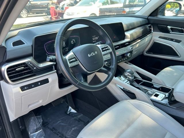 Certified 2024 Kia Telluride S w/ S Sunroof Package FWD image 22