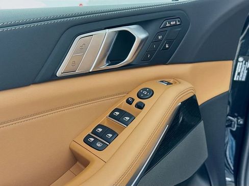 New 2026 BMW X7 xDrive40i w/ M Sport Package image 18