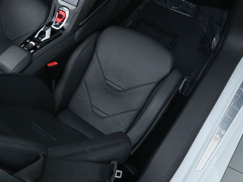 Used 2023 Lamborghini Huracan EVO image 20