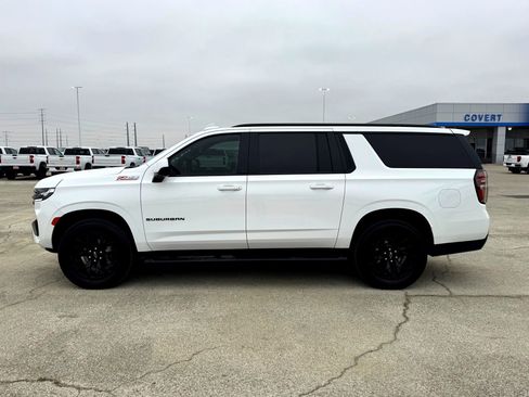 Used 2022 Chevrolet Suburban Z71 image 10