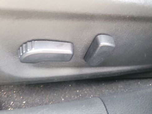 Used 2025 Nissan Altima 2.5 SV FWD image 19
