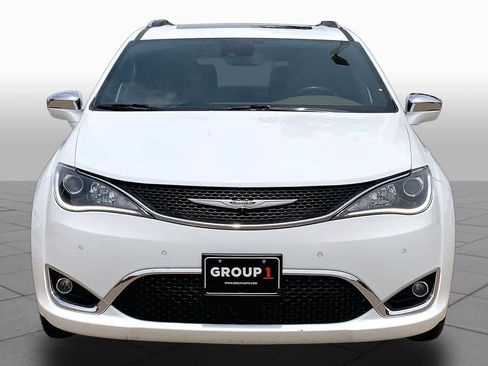 Used 2020 Chrysler Pacifica Limited w/ Advanced Safetytec Group FWD image 4