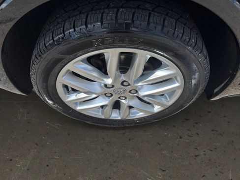 Used 2020 Buick Envision Premium AWD/4WD image 2