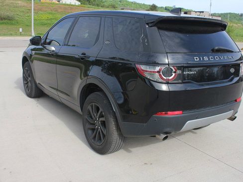 Used 2018 Land Rover Discovery Sport HSE AWD/4WD image 4