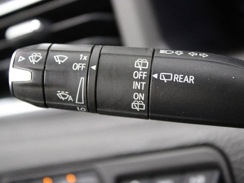 Used 2023 GMC Yukon Denali image 29