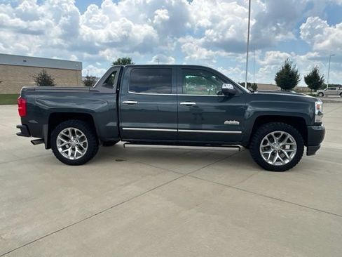Used 2017 Chevrolet Silverado 1500 High Country w/ High Desert Package AWD/4WD image 35
