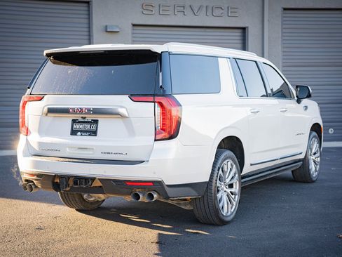 Used 2021 GMC Yukon XL Denali image 8