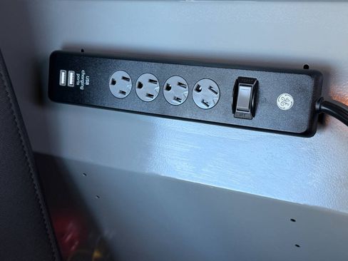 Used 2020 Ford Transit Connect XL FWD image 29