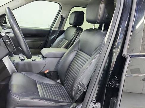 Used 2024 Land Rover Discovery S AWD/4WD image 11