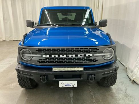 Used 2023 Ford Bronco Badlands image 10