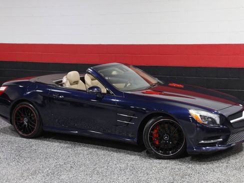 Used 2013 Mercedes-Benz SL 550 w/ Premium Pkg image 3
