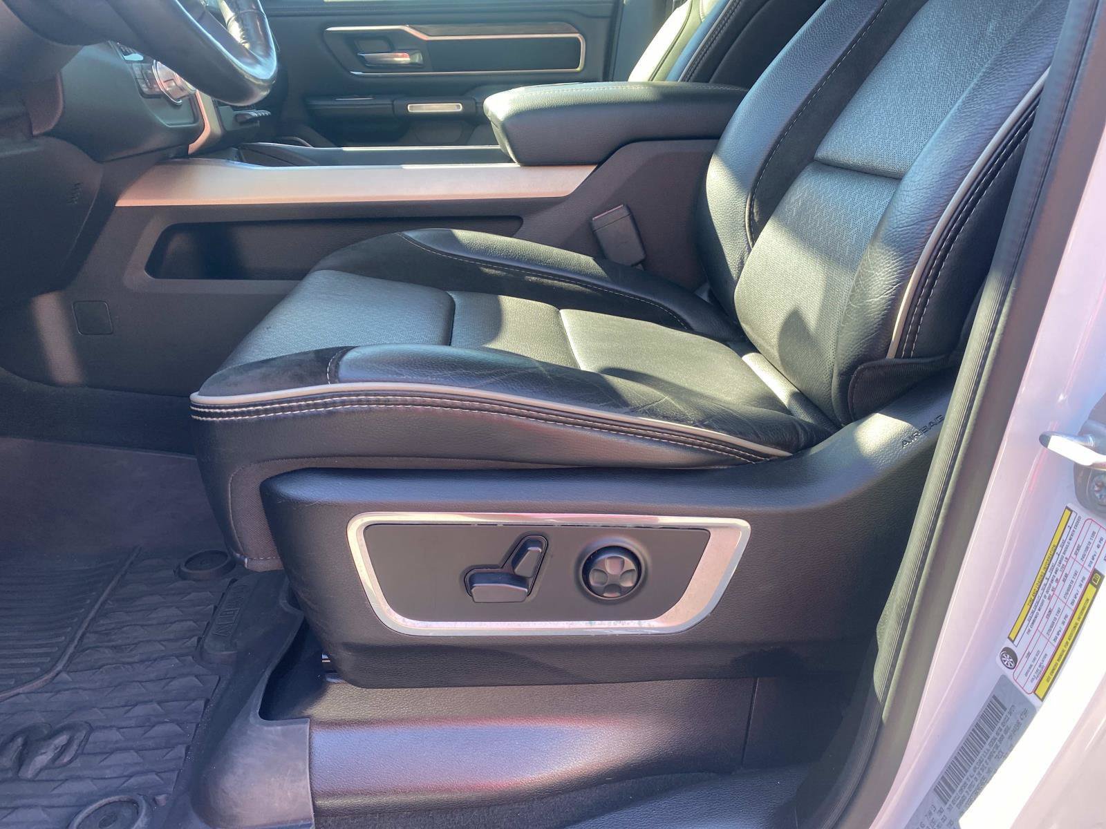 Used 2019 RAM 1500 Laramie AWD/4WD image 23