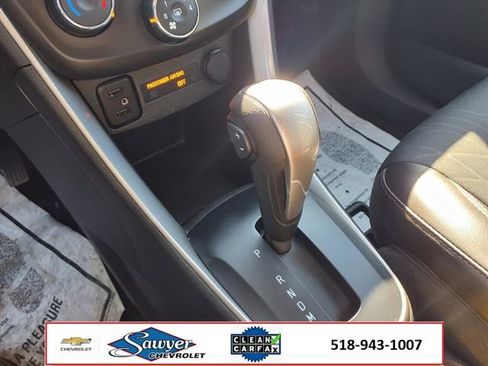 Used 2022 Chevrolet Trax LT w/ Driver Confidence Package image 22