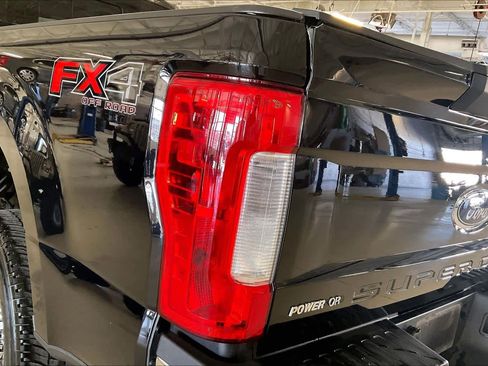 Used 2019 Ford F350 Lariat w/ Lariat Ultimate Package image 26