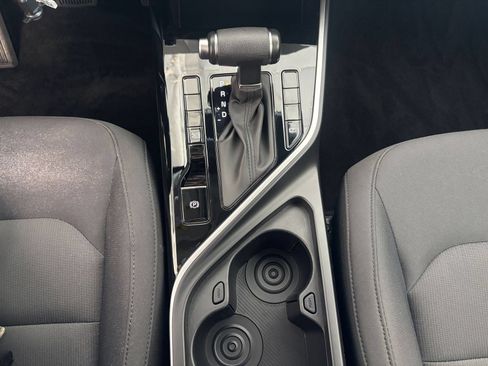 Used 2026 Kia Niro LX FWD image 39