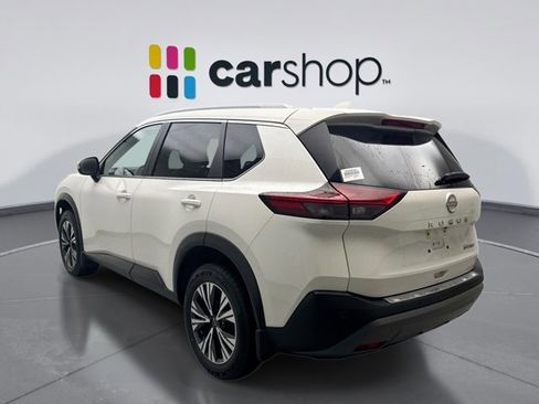 Used 2023 Nissan Rogue SV w/ SV Premium B Package AWD/4WD image 3