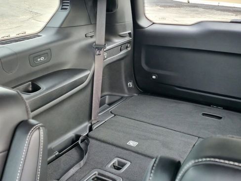 Used 2022 Jeep Grand Cherokee L Laredo image 23