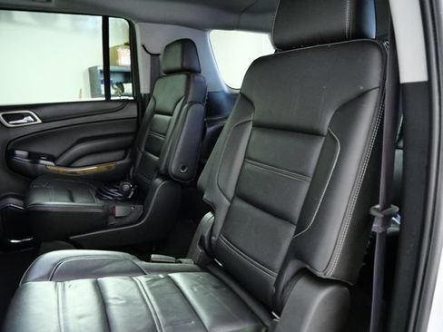 Used 2017 GMC Yukon XL Denali w/ Open Road Package AWD/4WD image 16
