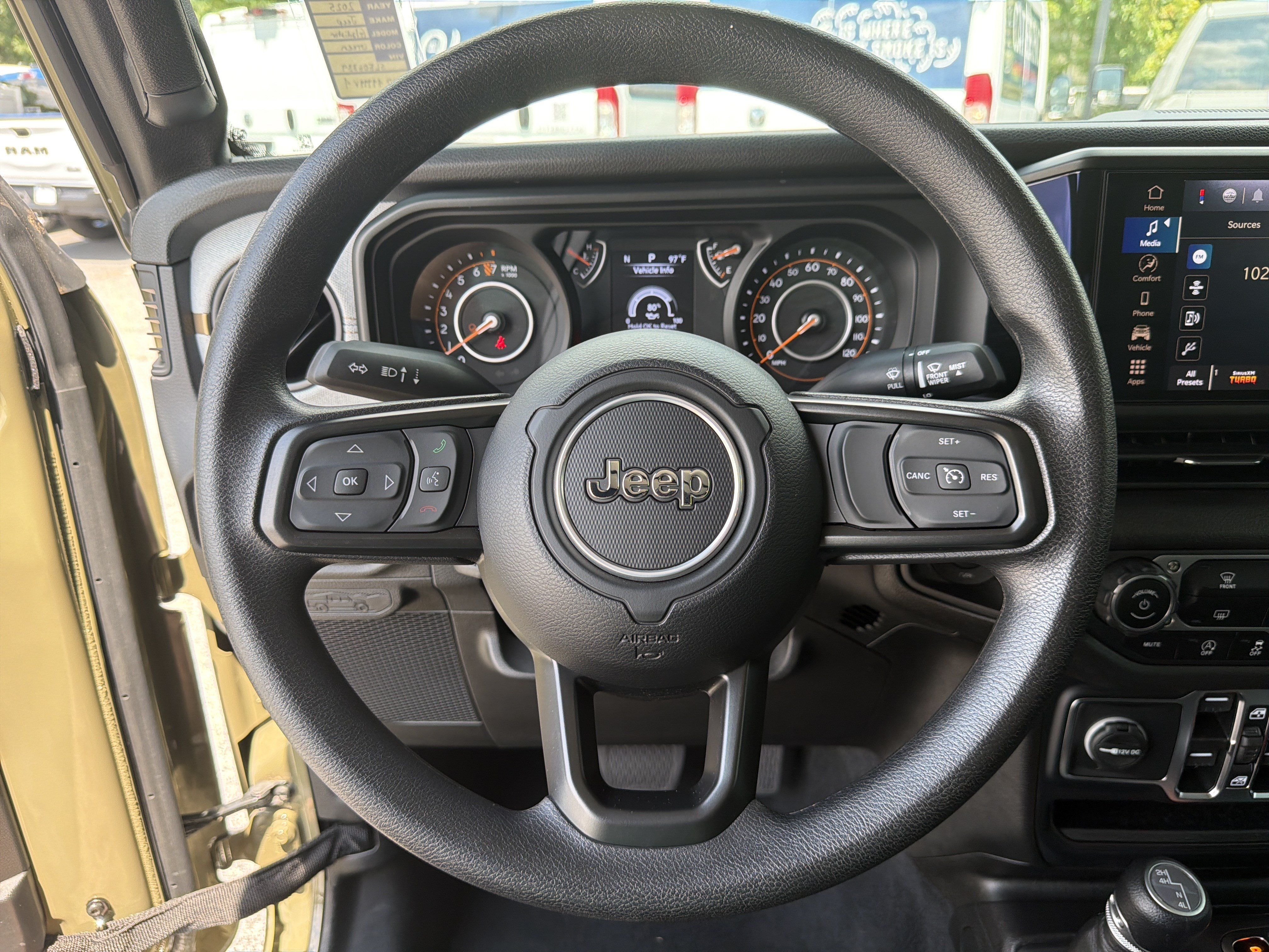 Used 2025 Jeep Gladiator Sport AWD/4WD image 28