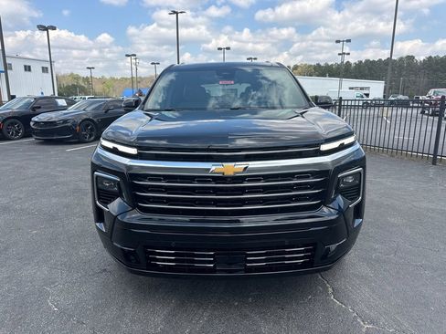 New 2026 Chevrolet Traverse High Country w/ LPO, Floor Liner Package FWD image 3