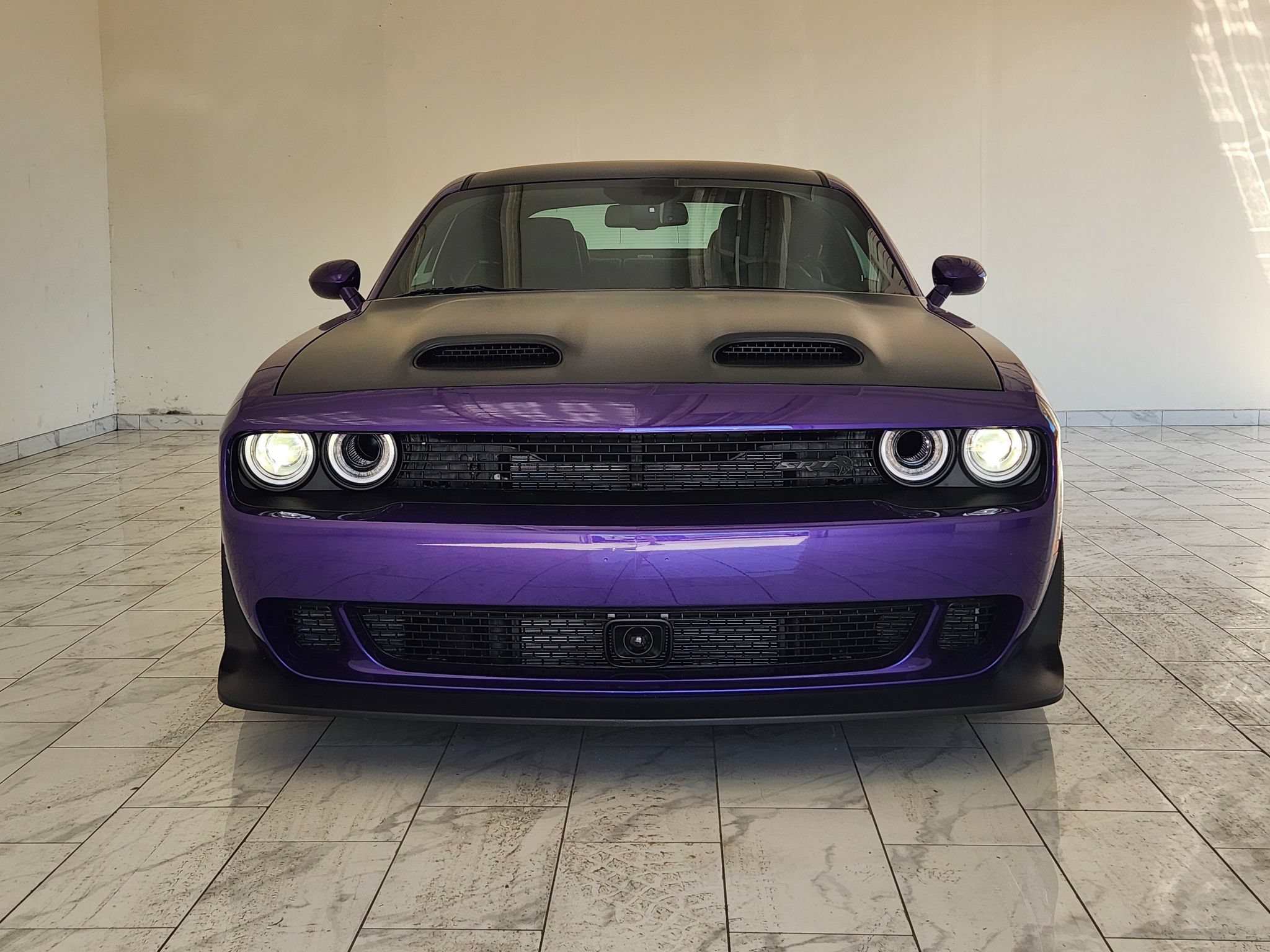 Used 2023 Dodge Challenger SRT Hellcat RWD image 2