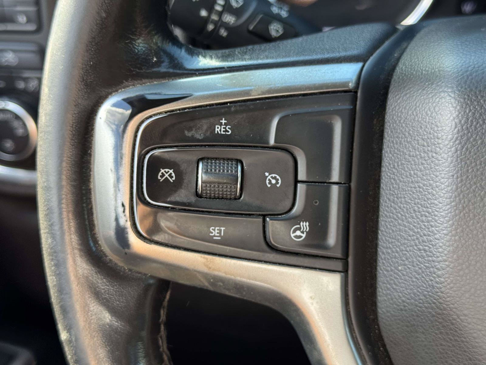 Used 2020 Chevrolet Silverado 1500 LT w/ All-Star Edition AWD/4WD image 17