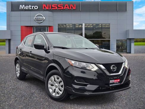 Used 2020 Nissan Rogue Sport S FWD image 1