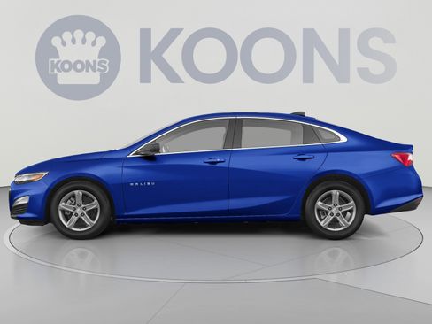 Used 2023 Chevrolet Malibu LS FWD image 2