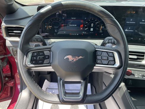 Used 2025 Ford Mustang GT Premium RWD image 17