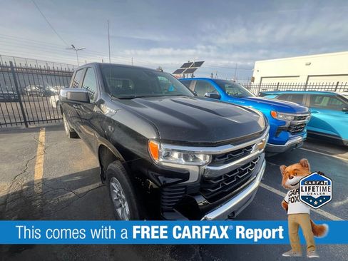 Used 2025 Chevrolet Silverado 1500 LT image 2