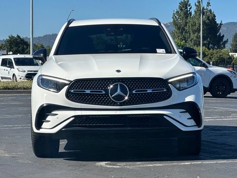 Used 2023 Mercedes-Benz GLC 300 image 9