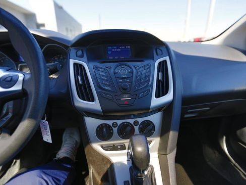 Used 2013 Ford Focus SE FWD image 5