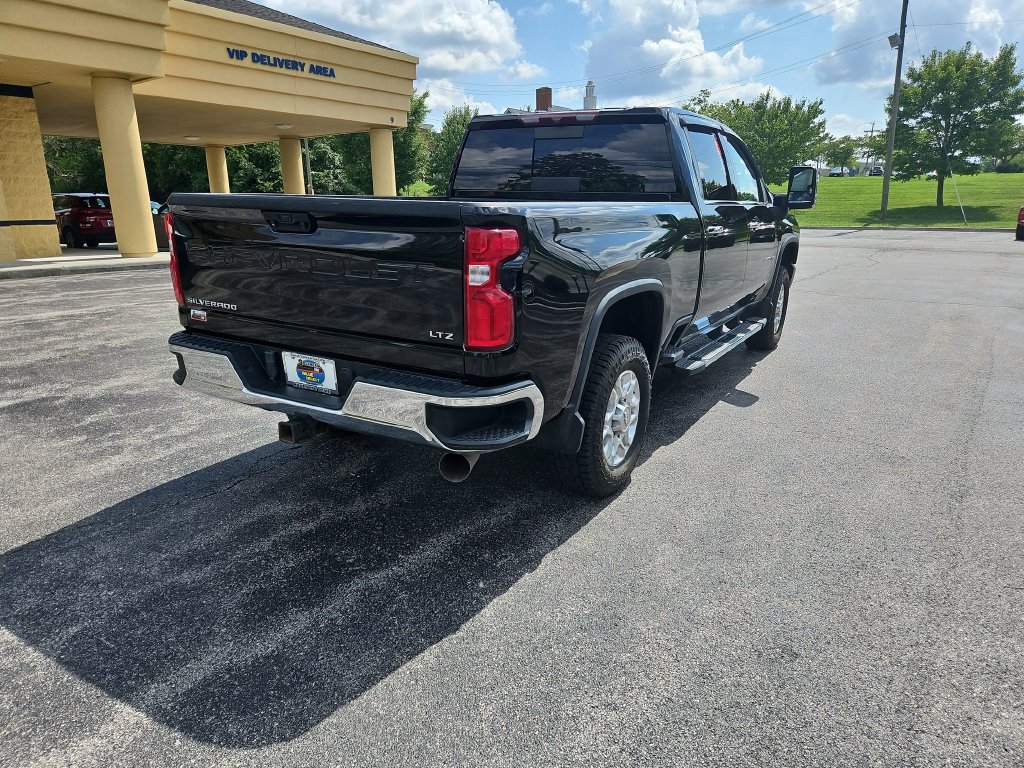 Used 2020 Chevrolet Silverado 2500 LTZ w/ LTZ Convenience Package AWD/4WD image 5