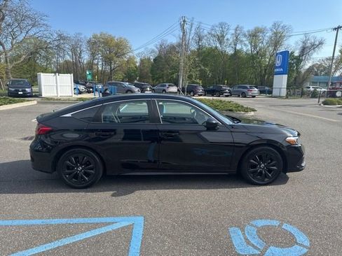 Used 2022 Honda Civic EX-L image 9