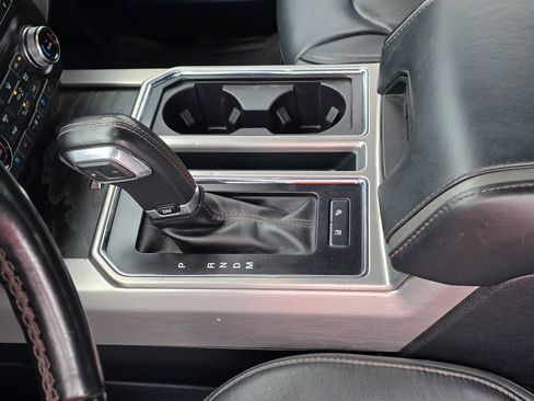 Used 2019 Ford F150 Platinum w/ Equipment Group 701A Luxury AWD/4WD image 15