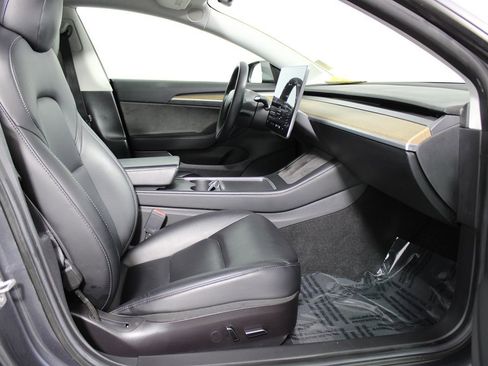 Used 2021 Tesla Model 3 Standard Range Plus image 11
