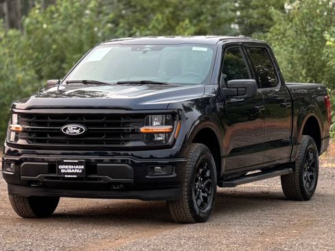 Used 2026 Ford F150 XLT w/ XLT Black Appearance Package AWD/4WD image 3
