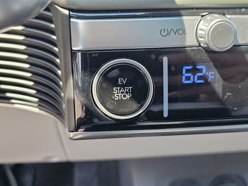 Used 2023 Hyundai Ioniq 5 Limited AWD/4WD image 34
