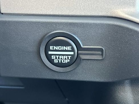 New 2025 Ford Bronco Outer Banks w/ Sasquatch Package AWD/4WD image 32