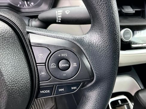 Certified 2023 Toyota Corolla LE image 23