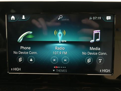 Used 2020 Mercedes-Benz GLB 250 image 14