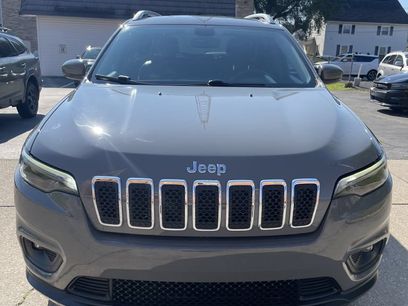 Used 2020 Jeep Cherokee Latitude Plus w/ Comfort/Convenience Group