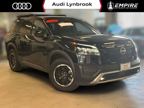 Used 2025 Nissan Pathfinder Rock Creek AWD/4WD image 1