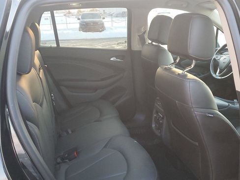 Used 2018 Buick Envision Essence image 30